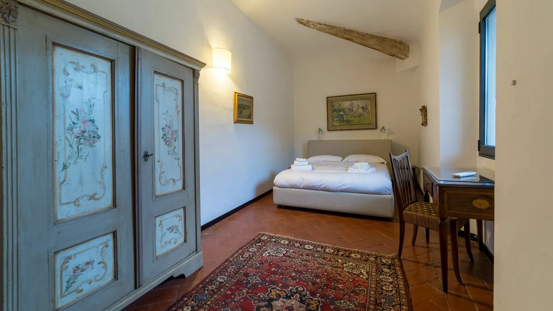 Magnificent Florentine Apartment Florence
